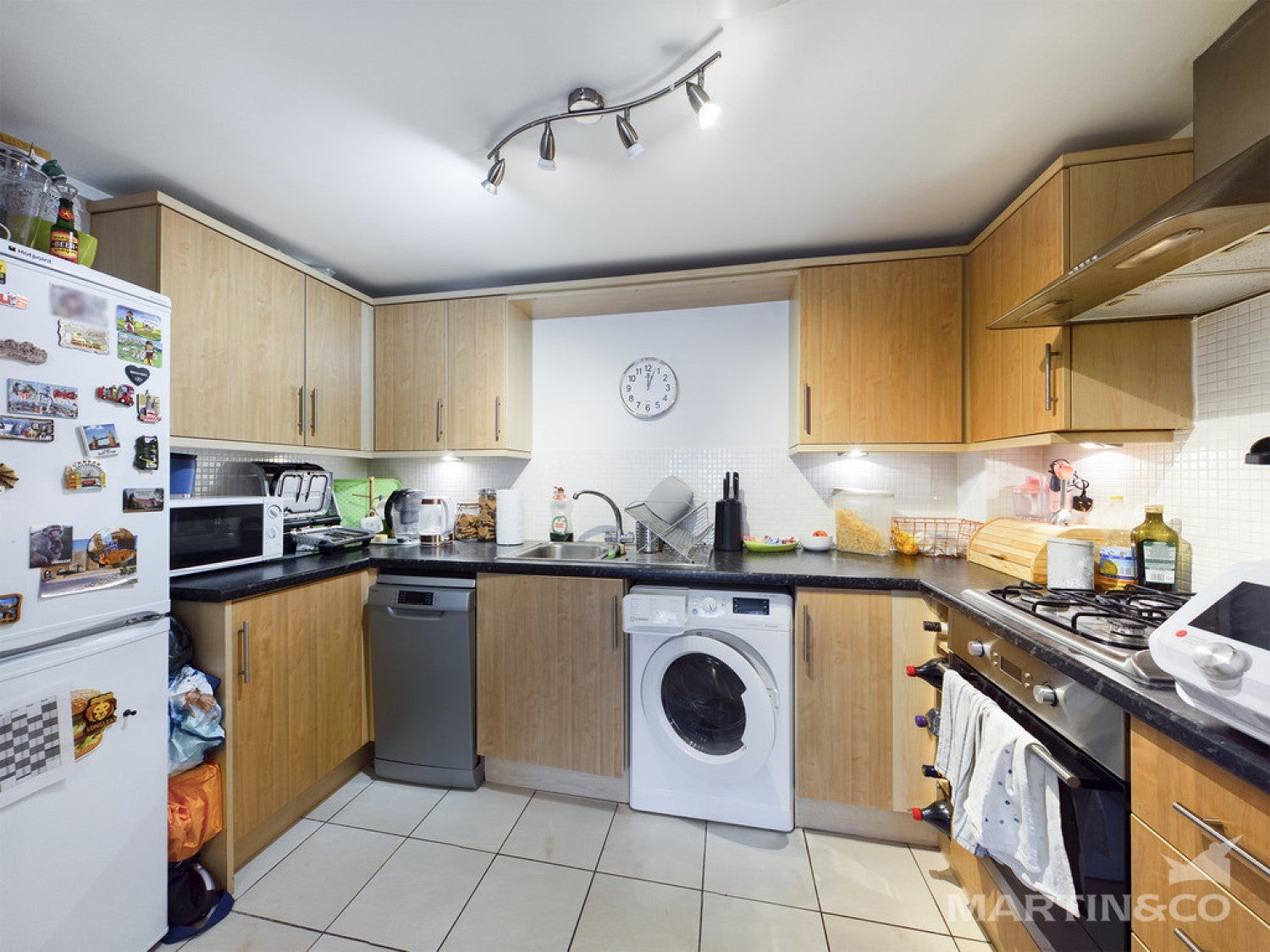 Flat Durban Road in Arun