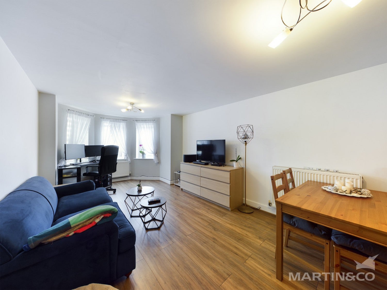 Flat Durban Road in Arun