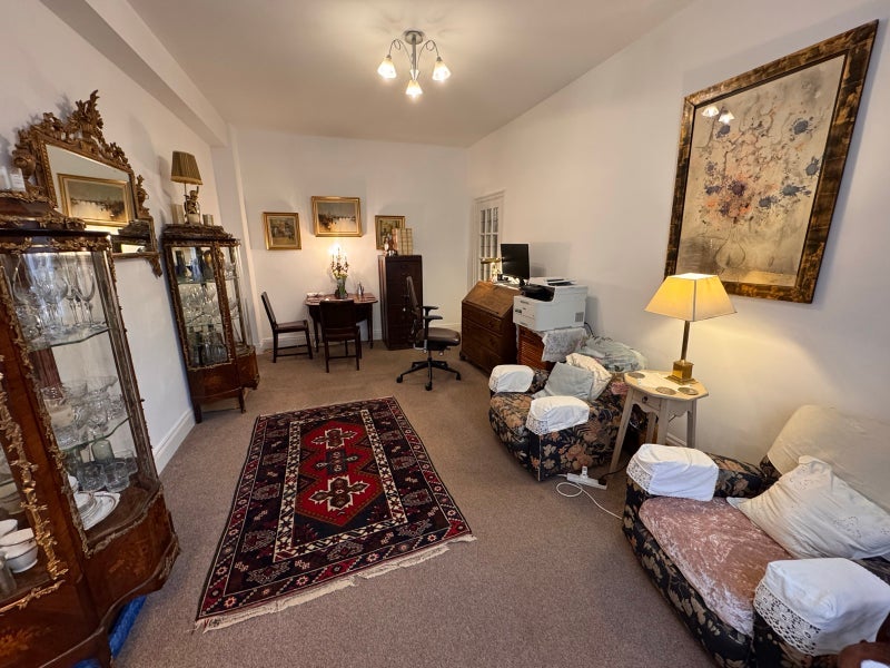 Room Porchester Road in City of Westminster