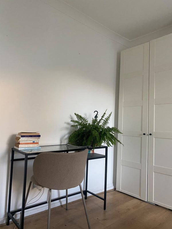 Room Gillespie Road in Greater London