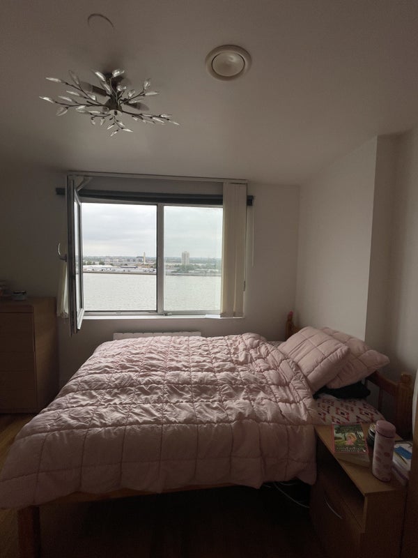 Room Mast Quay in Greater London