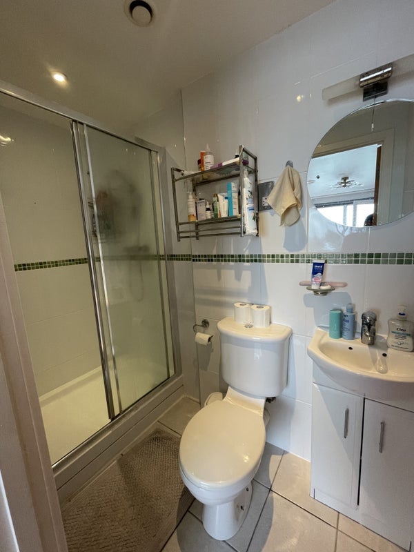 Room Mast Quay in Greater London
