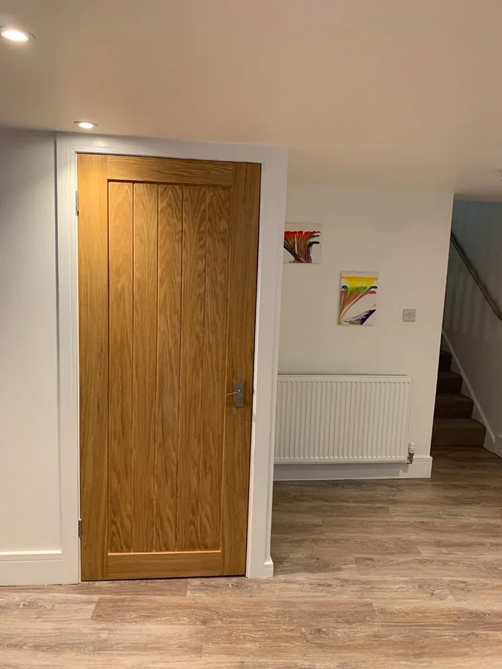 Room Kingsholm Road in Gloucester