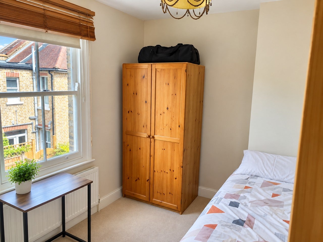 Flat Trinity Rise in Greater London