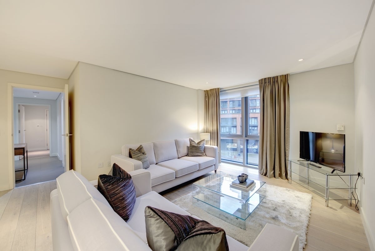 Flat Merchant Square in City of Westminster