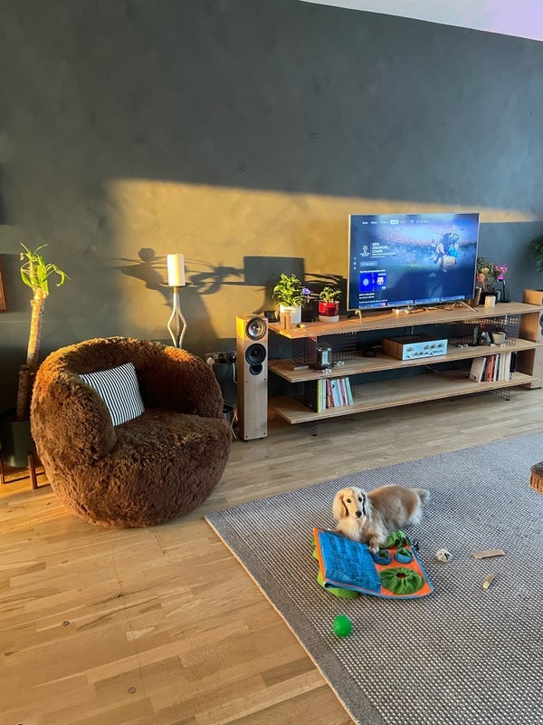Room Wick Lane in Greater London