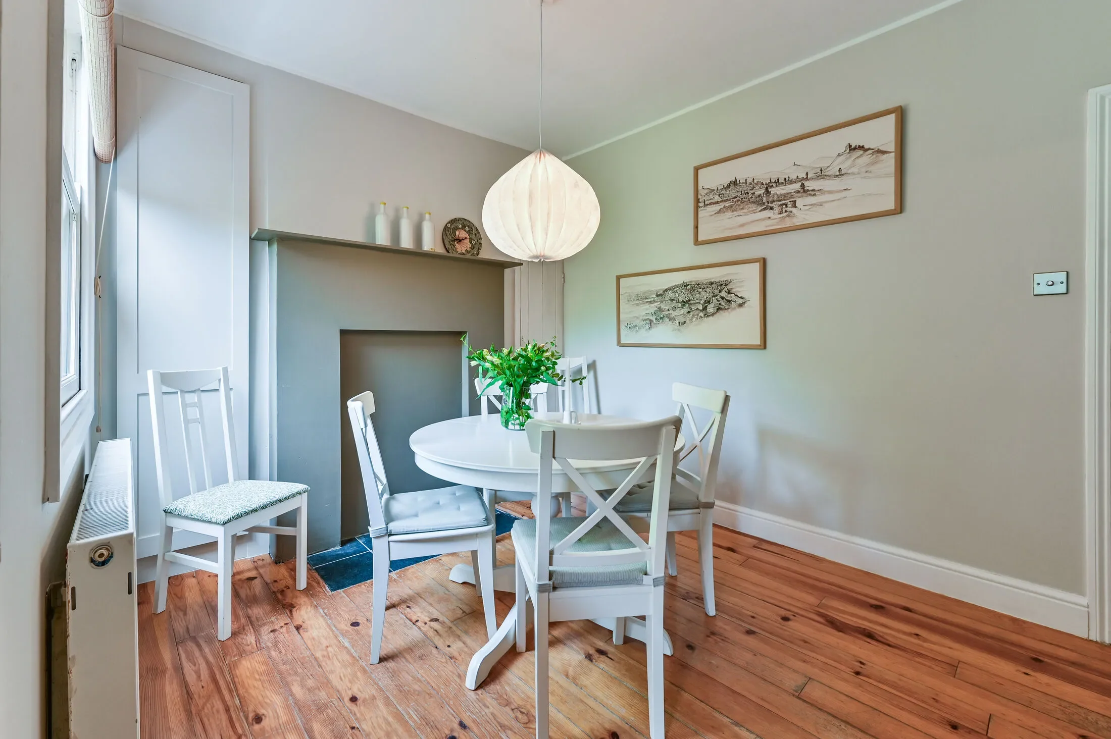 Flat Stock Orchard Crescent in Greater London