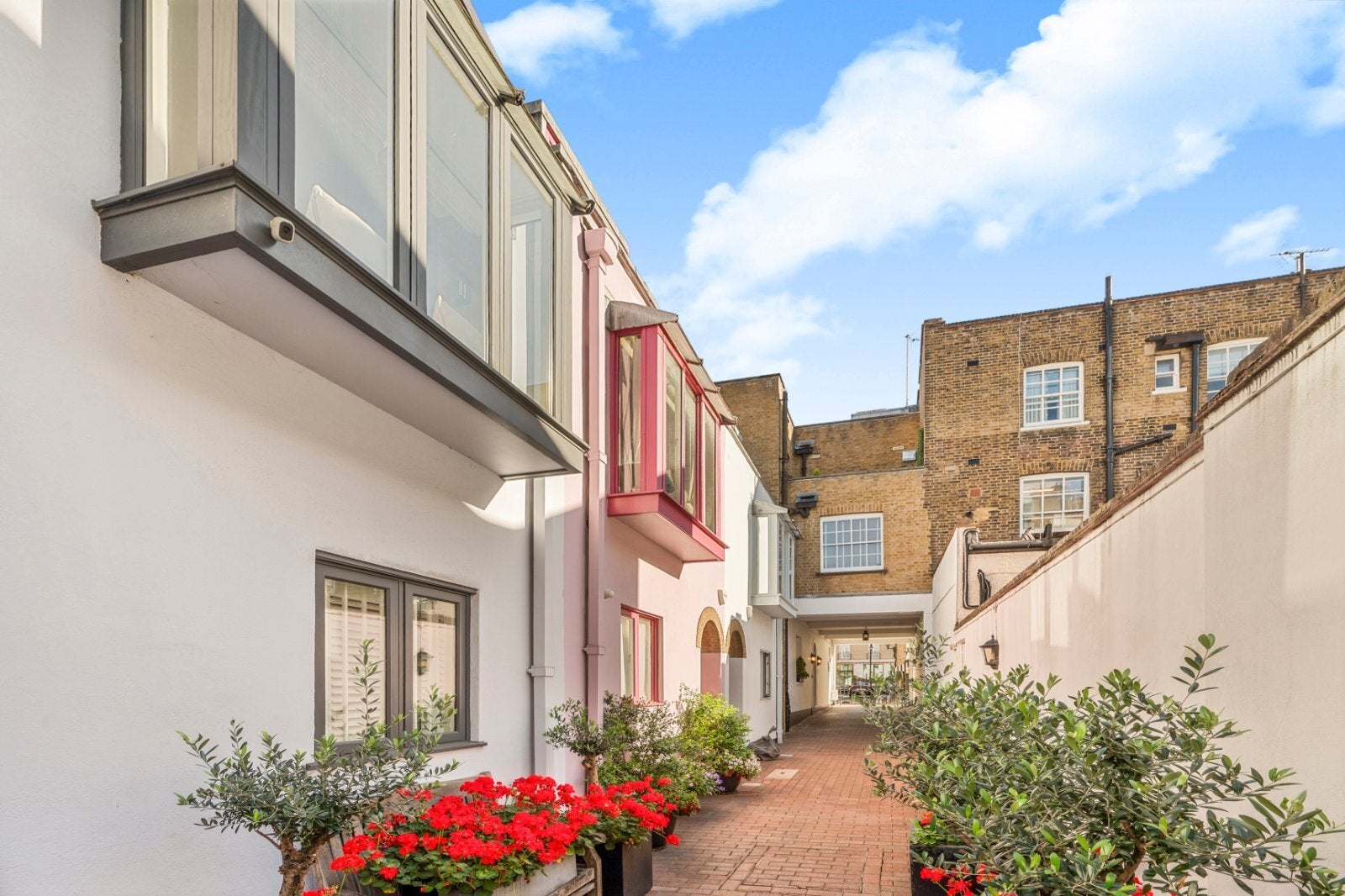 House Bowland Yard in City of Westminster