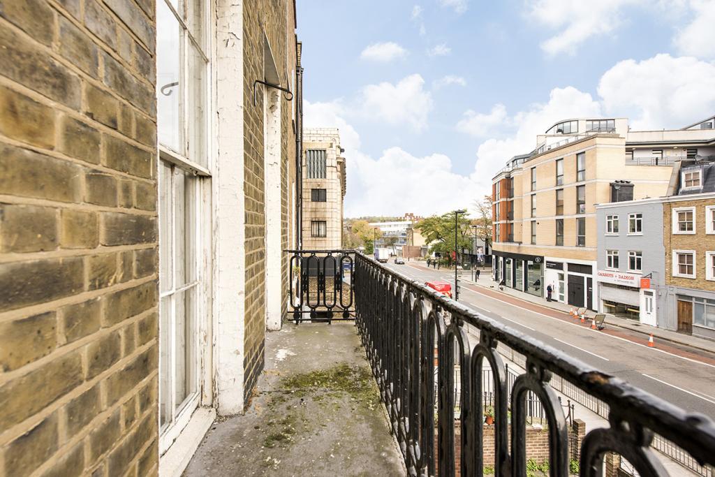 Flat Highgate Road in Greater London