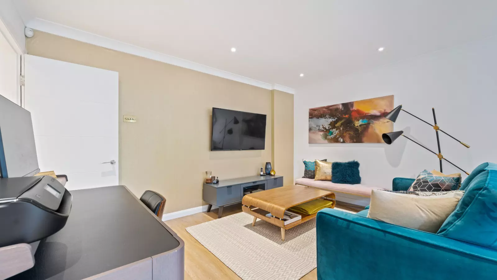 Flat Canonbury Street in Greater London