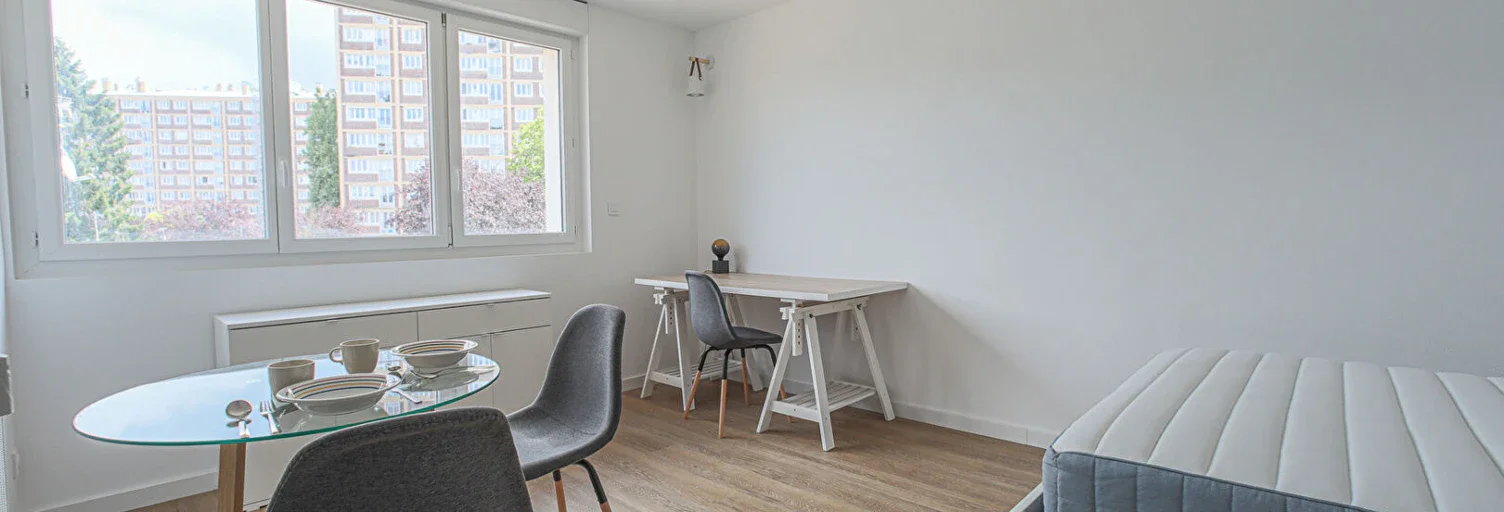 Flat Rue des Canadiens in Rouen