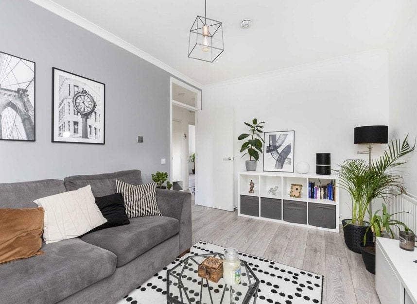 Flat Lavington Close in Greater London