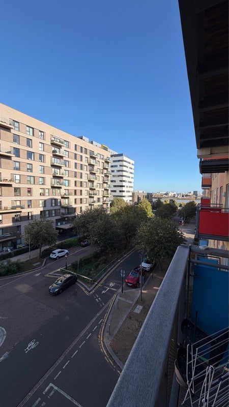 Room West Parkside in Greater London