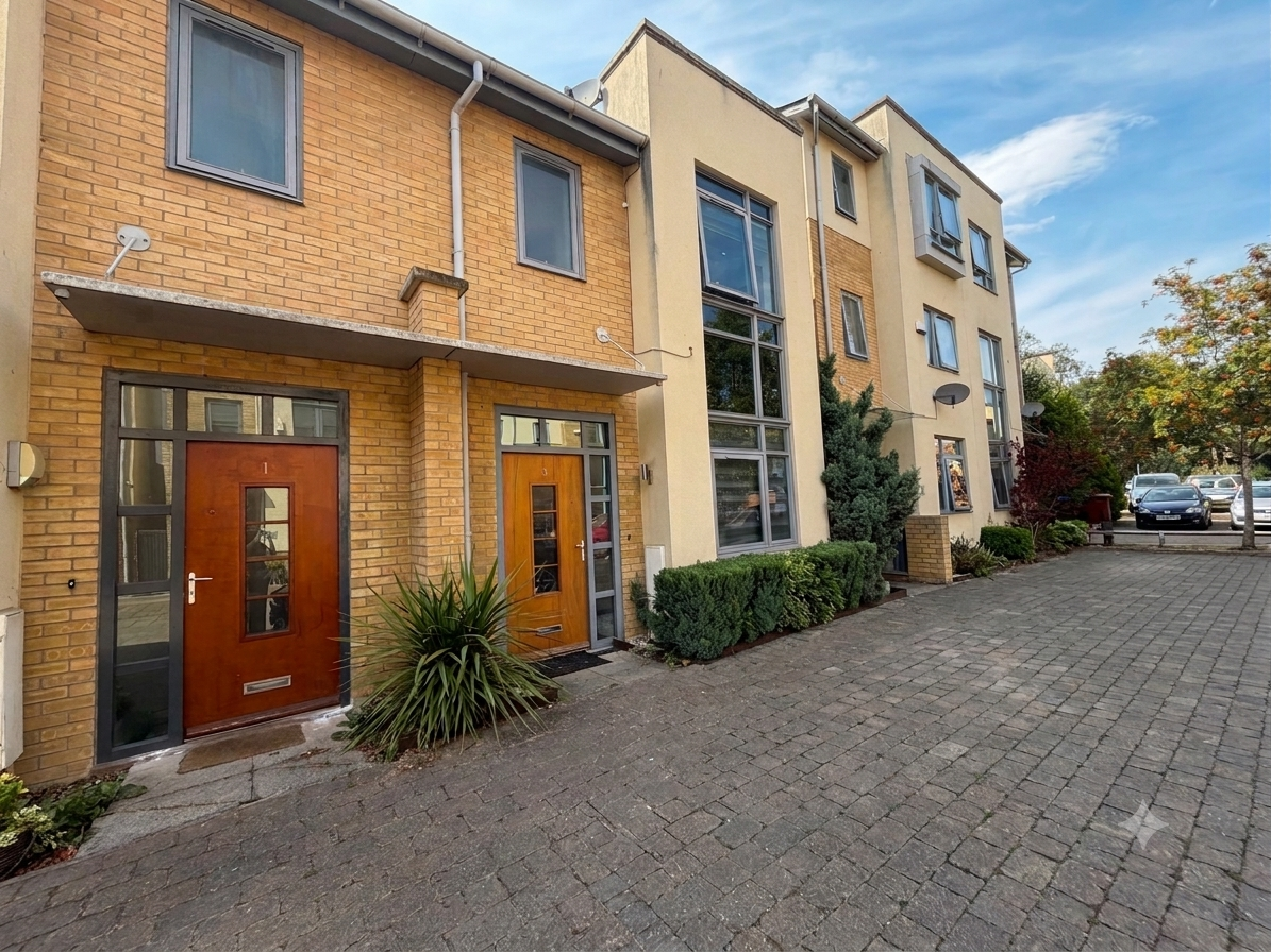 House Felstar Walk in Milton Keynes