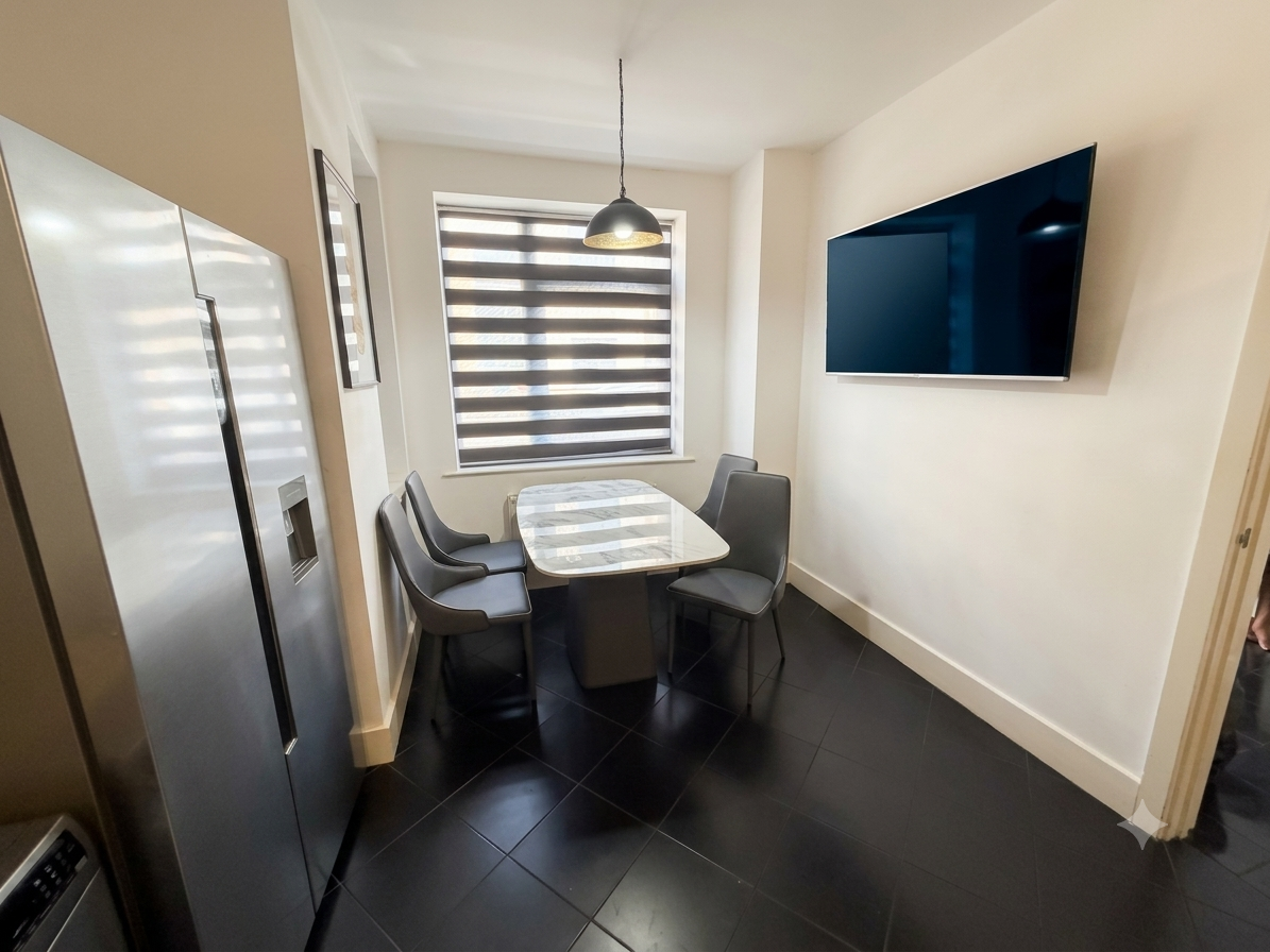 House Felstar Walk in Milton Keynes