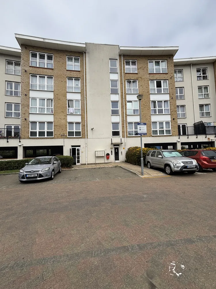 Flat Romulus Road in Gravesham