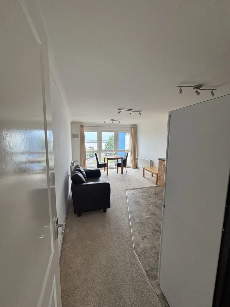 Flat Romulus Road in Gravesham