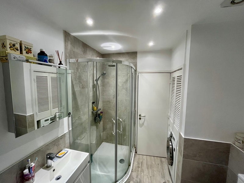 Room St Cross Street in Greater London