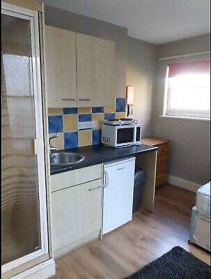 Flat North End Crescent in Greater London