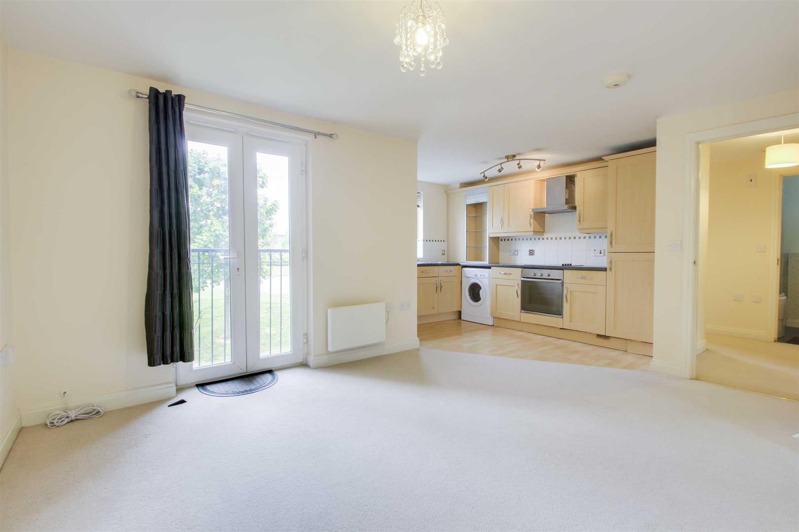 Flat Harlow Crescent in Milton Keynes