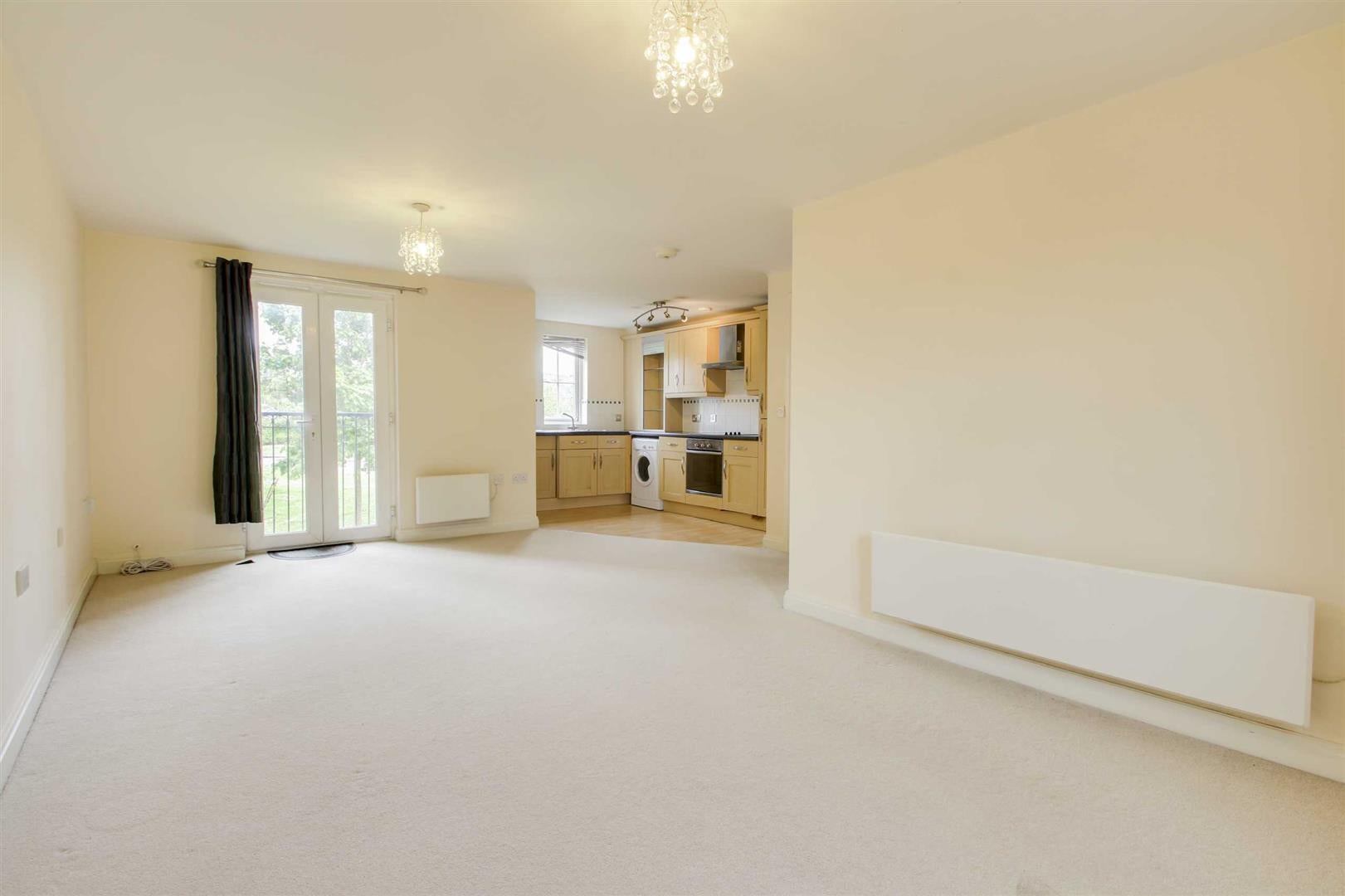 Flat Harlow Crescent in Milton Keynes
