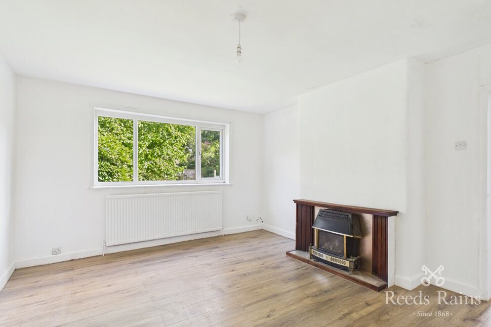 Flat Borland Avenue in Manchester
