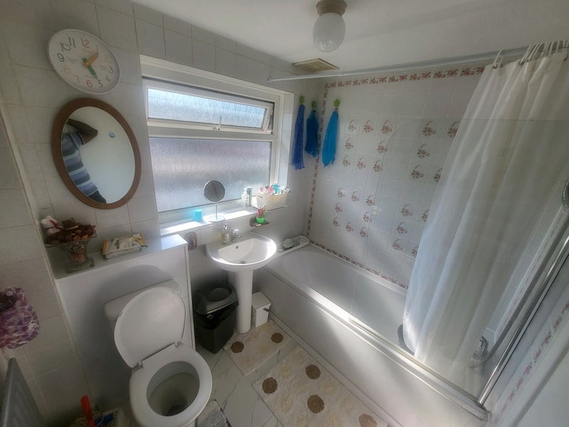 Room Caddick Close in Bristol