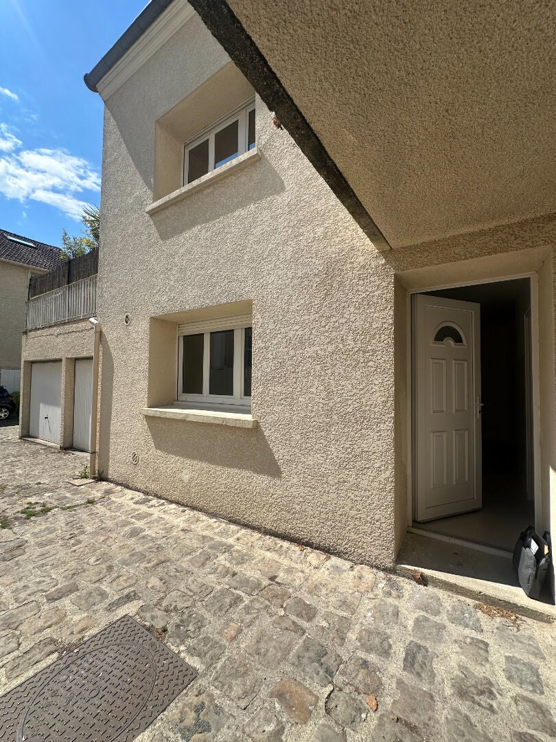 Flat Rue de la Paix in Saint-Leu-la-Forêt