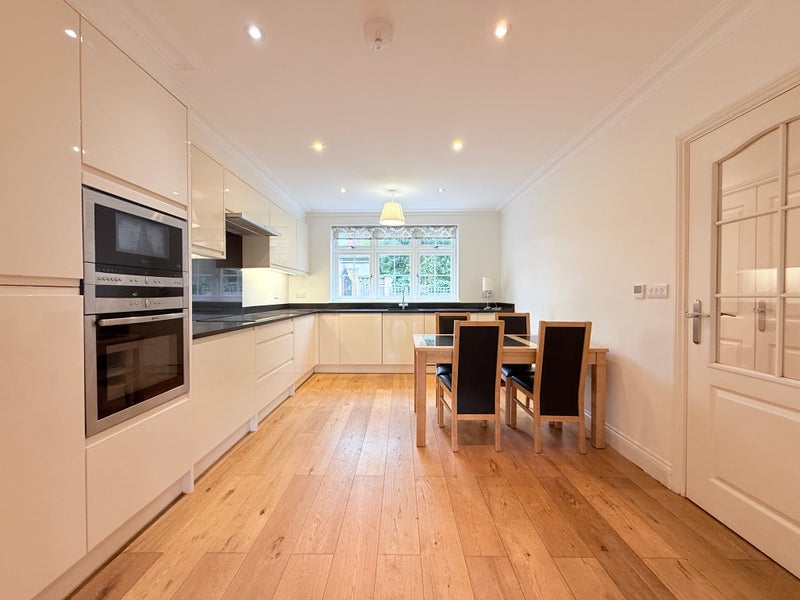 House Anastasia Mews in Greater London
