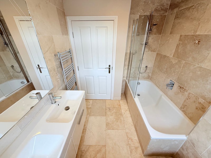 House Anastasia Mews in Greater London