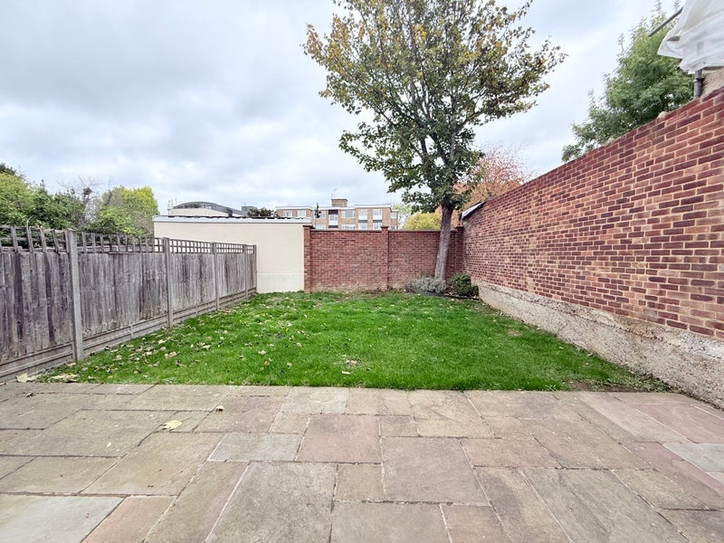 House Anastasia Mews in Greater London