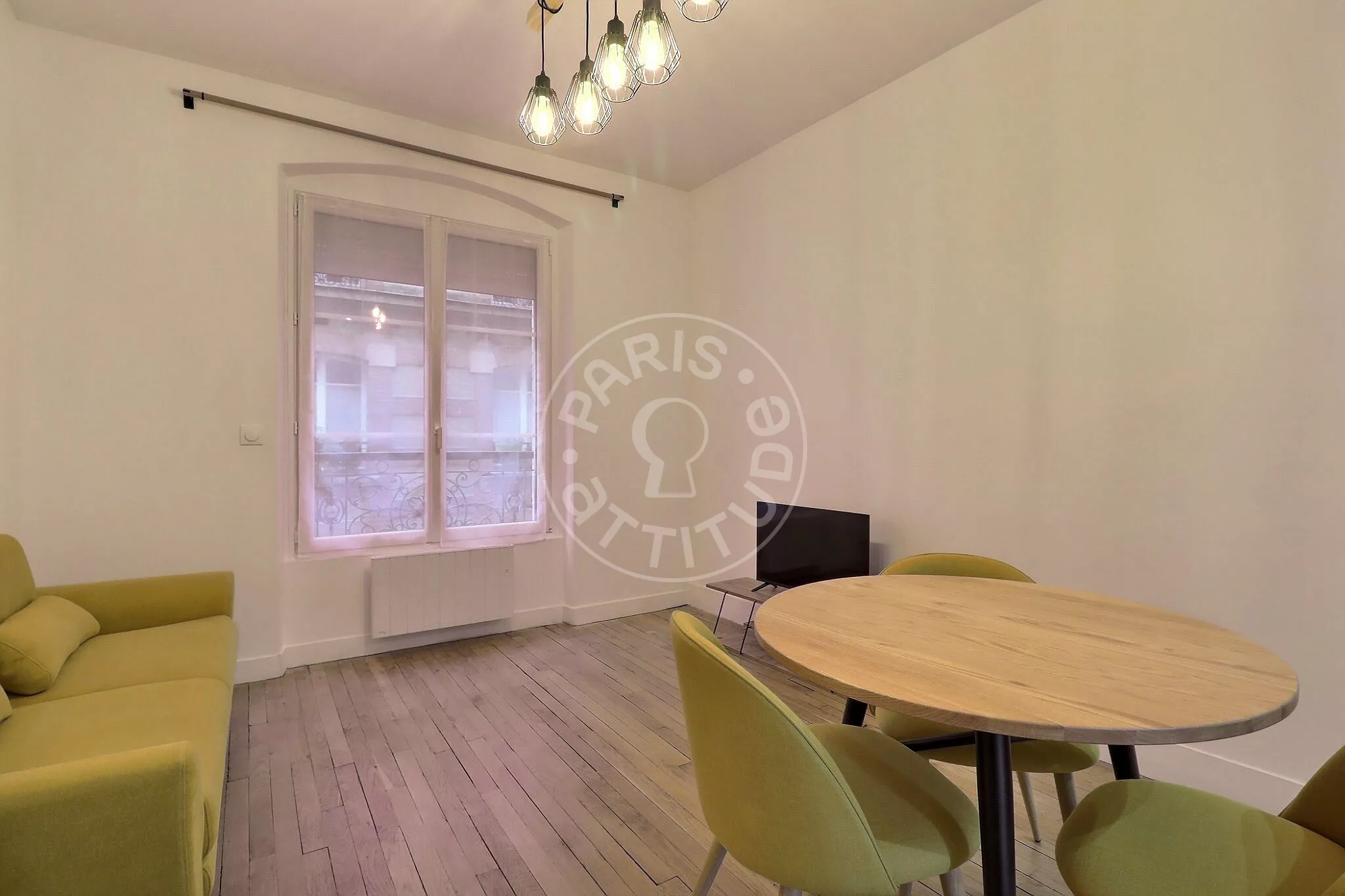 Appartement Rue Taine à Paris