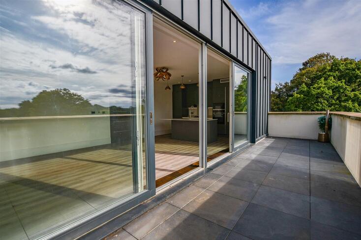 Flat Newland Close in St Albans