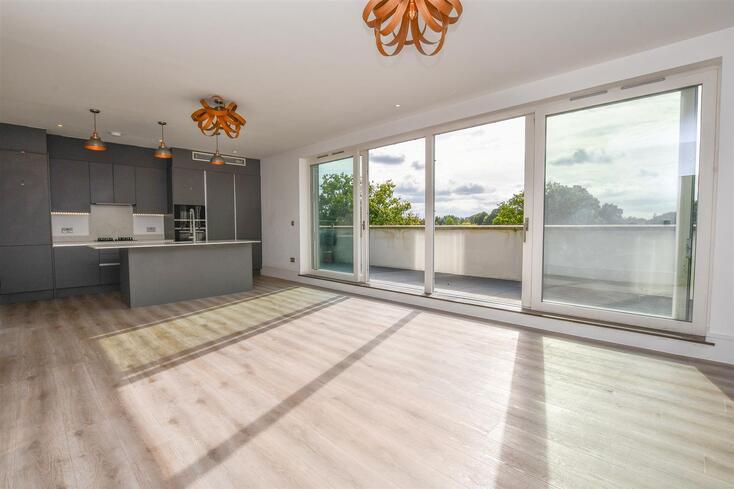 Flat Newland Close in St Albans