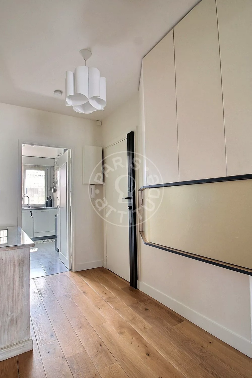 Appartement Rue Jonquoy à Paris