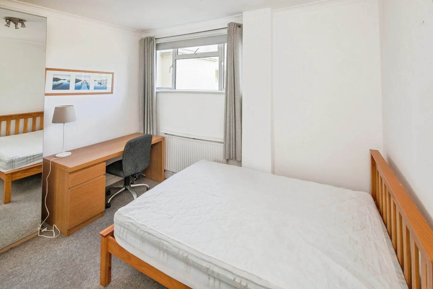 Flat Thurleigh Court in Greater London