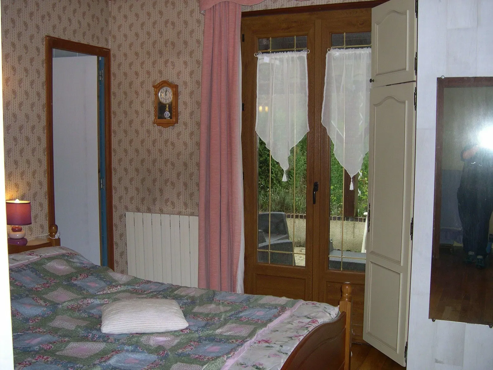 Chambre Rue de Feucherolles à Néron