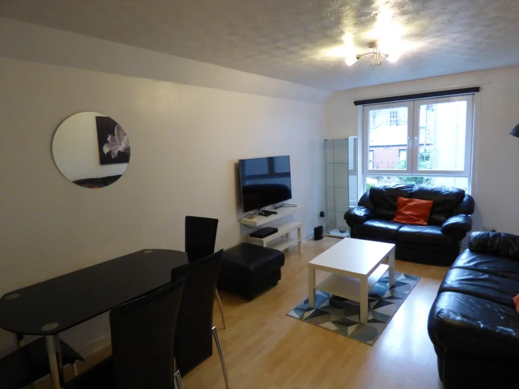 Flat Lochrin Place in City of Edinburgh