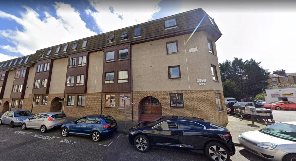 Flat Lochrin Place in City of Edinburgh