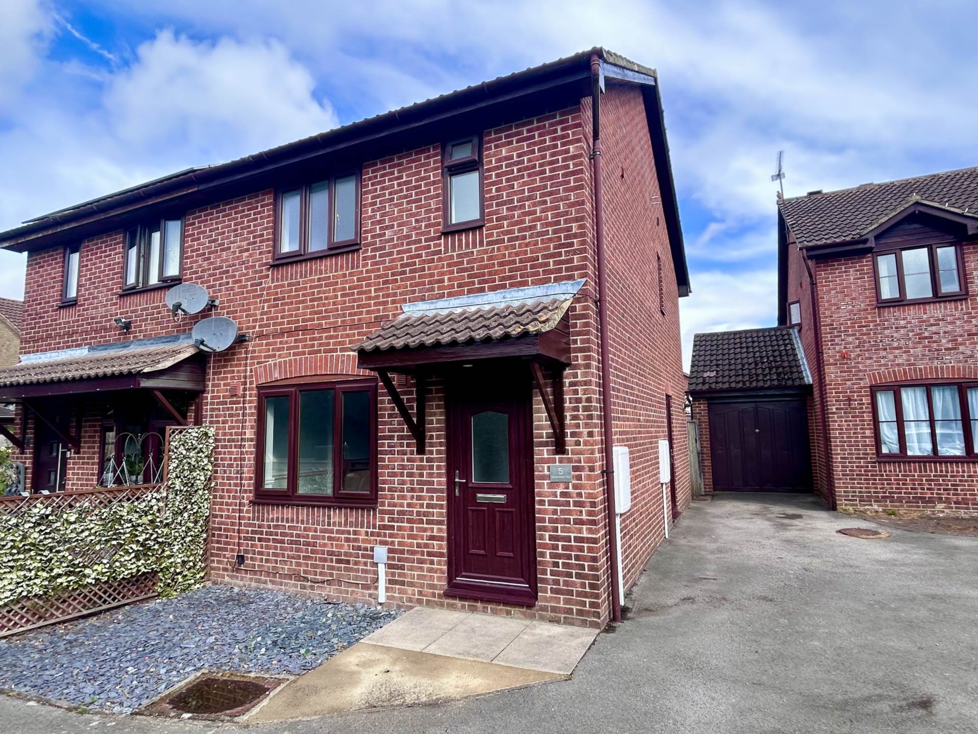 House Westminster Way in Cherwell District