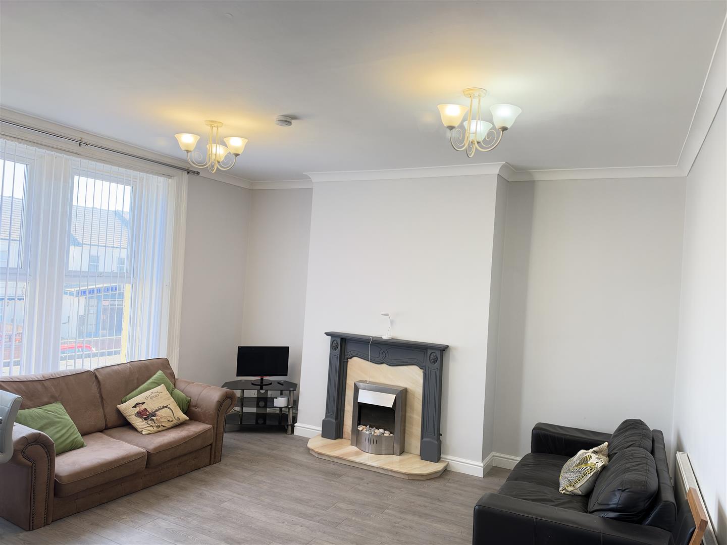 Flat Addison Close in Newcastle upon Tyne