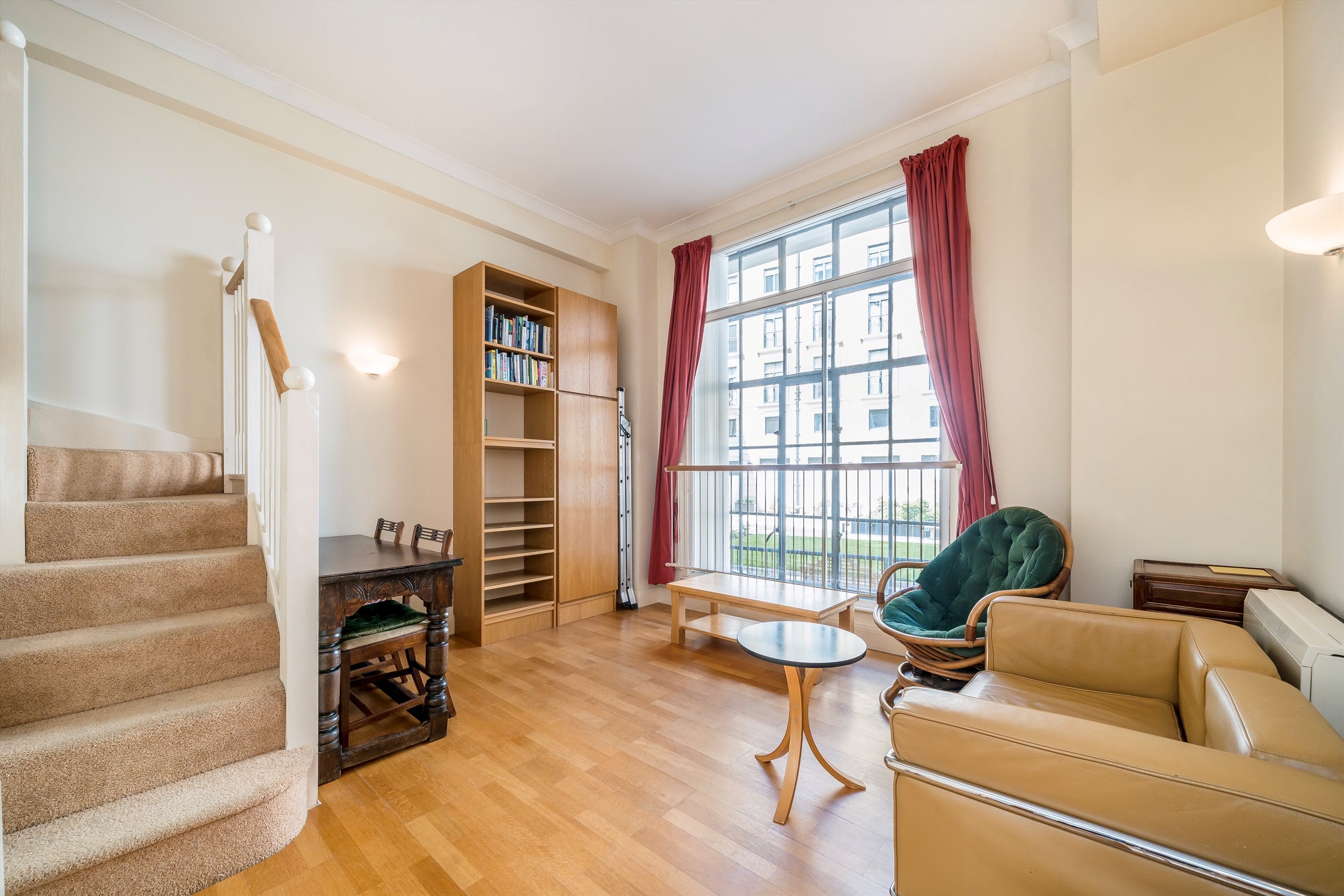 Flat York Road in Greater London