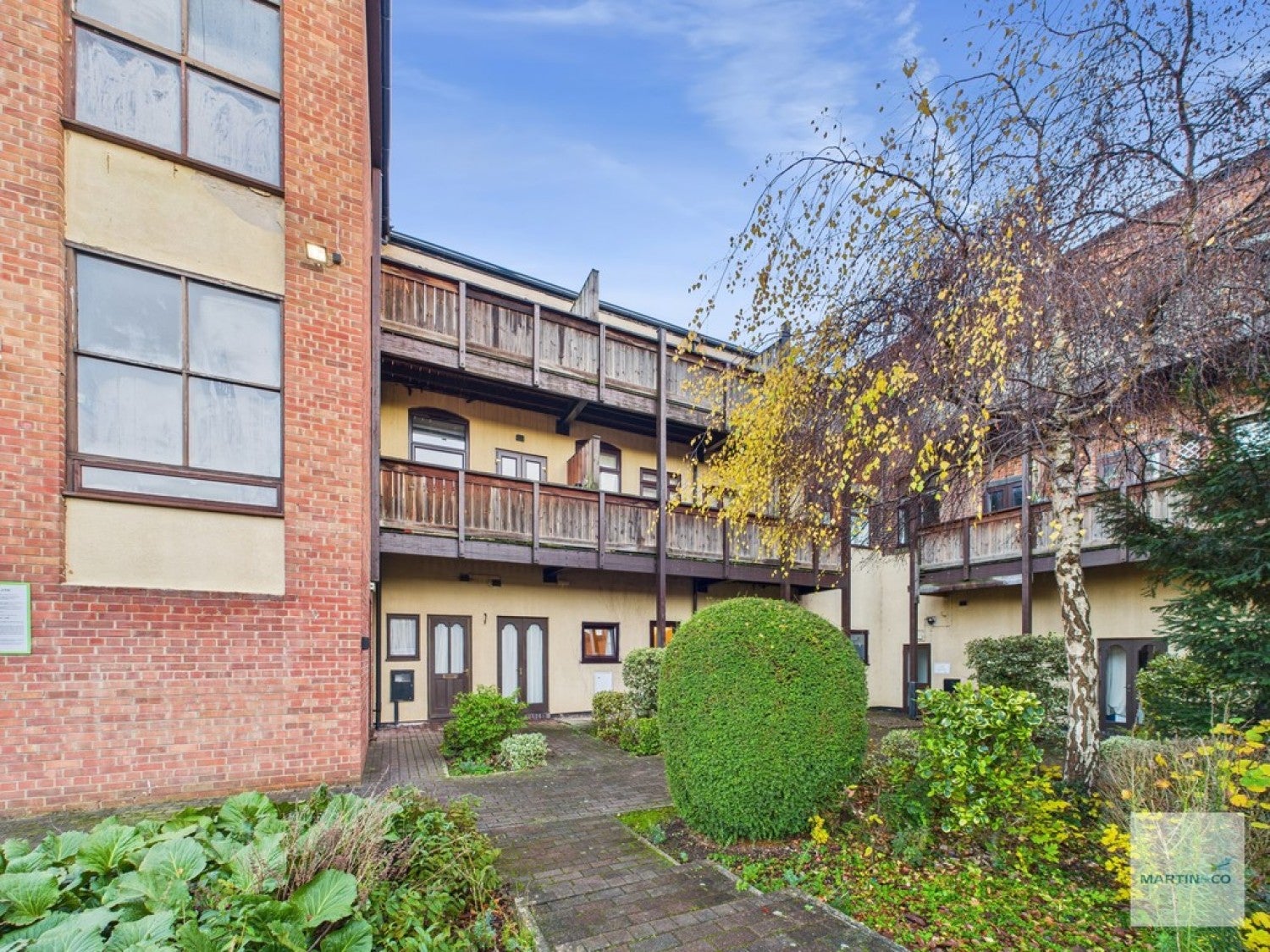 Flat Leen Court in Nottingham