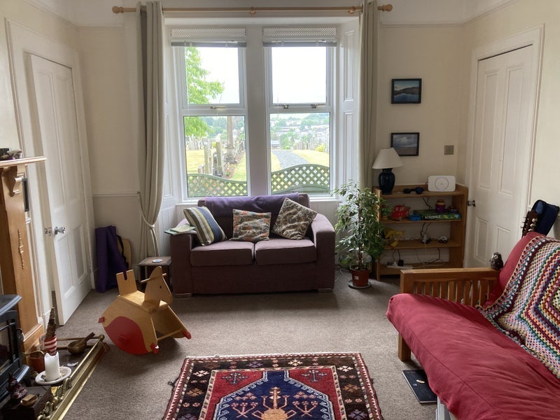 Room Kirkhill Way in Penicuik