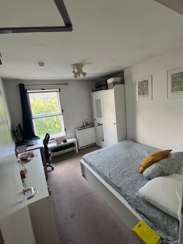Room Marchmont Street in Greater London