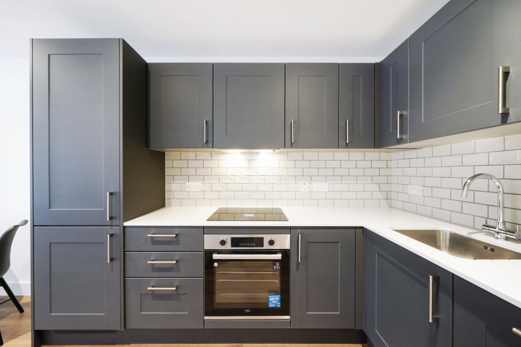 Flat Nicholsons Lane in Maidenhead