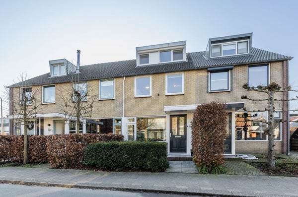 Esdoornstraat 4