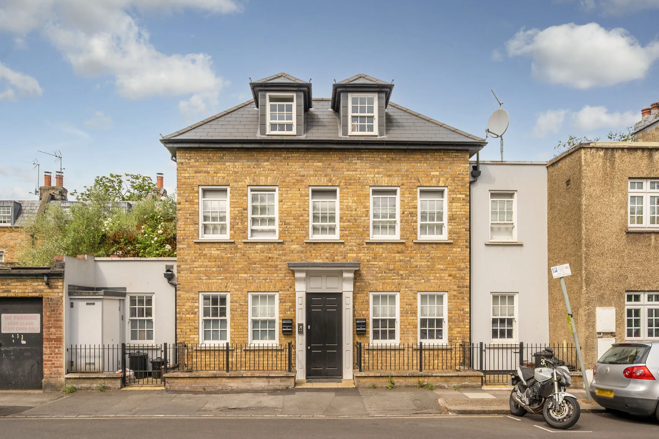 Flat Sefton Street in Greater London