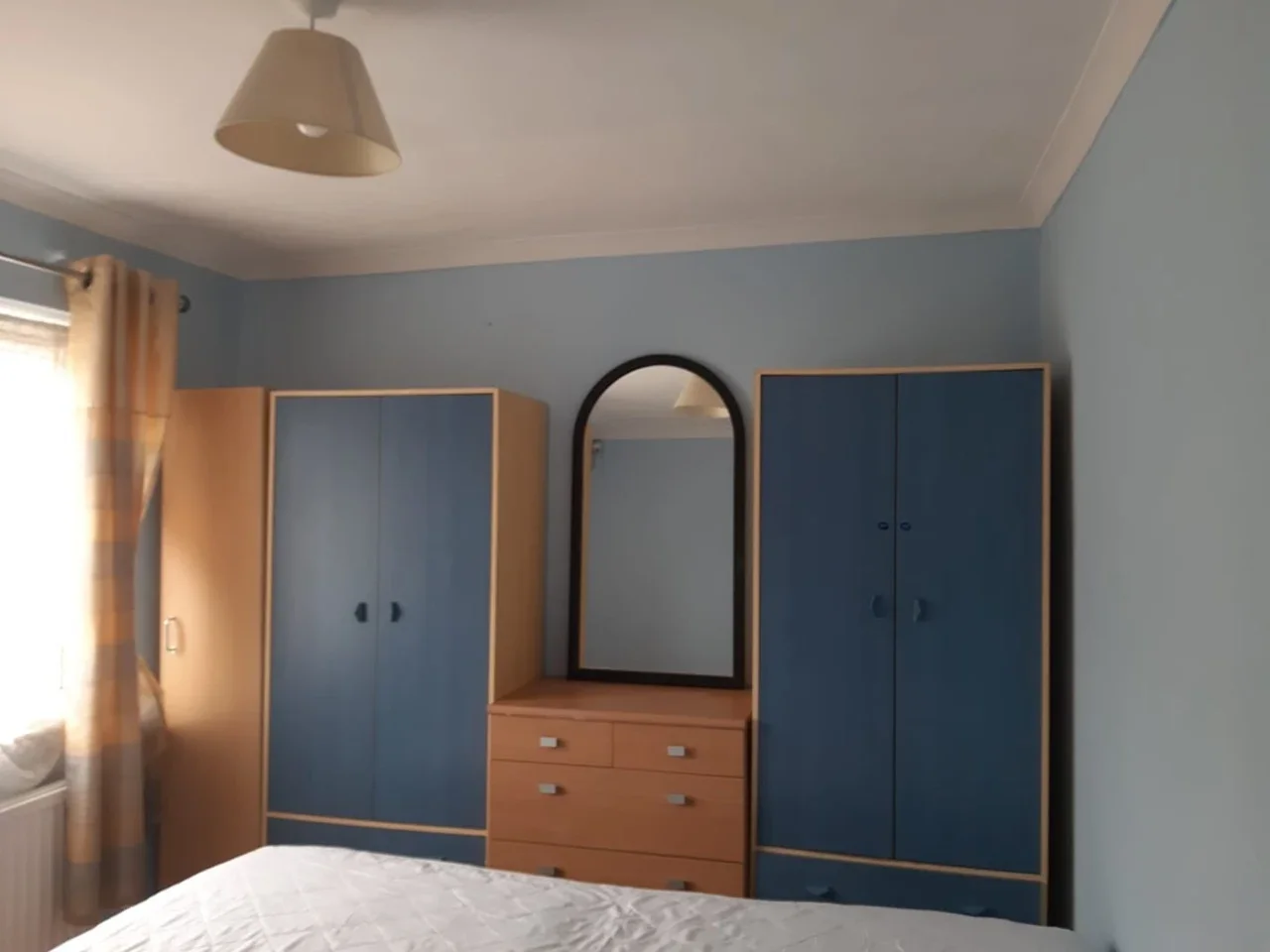 Flat Mayfair Avenue in Greater London