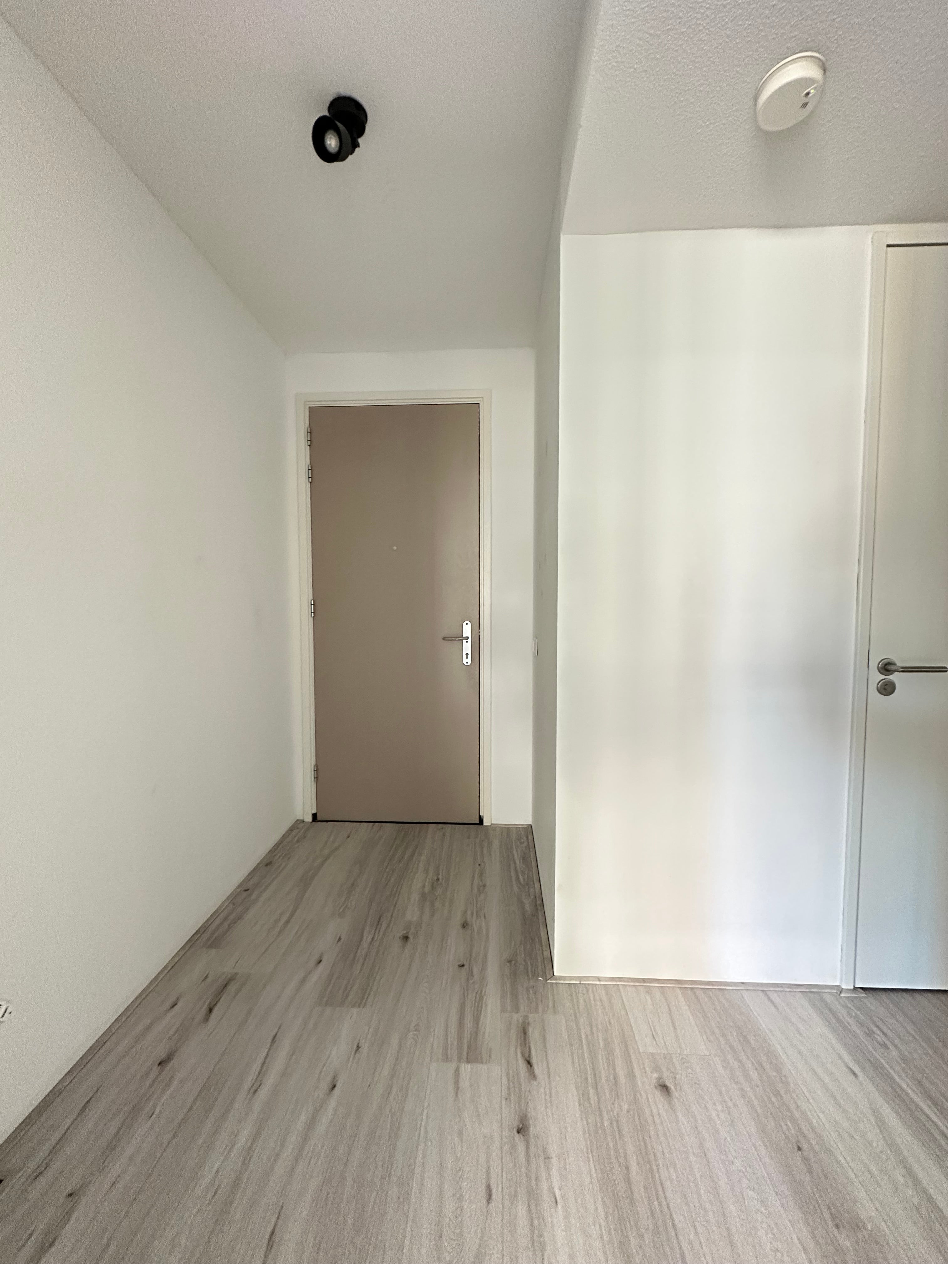 Appartement te huur: Koningin Sophiestraat 196, 'S-Gravenhage